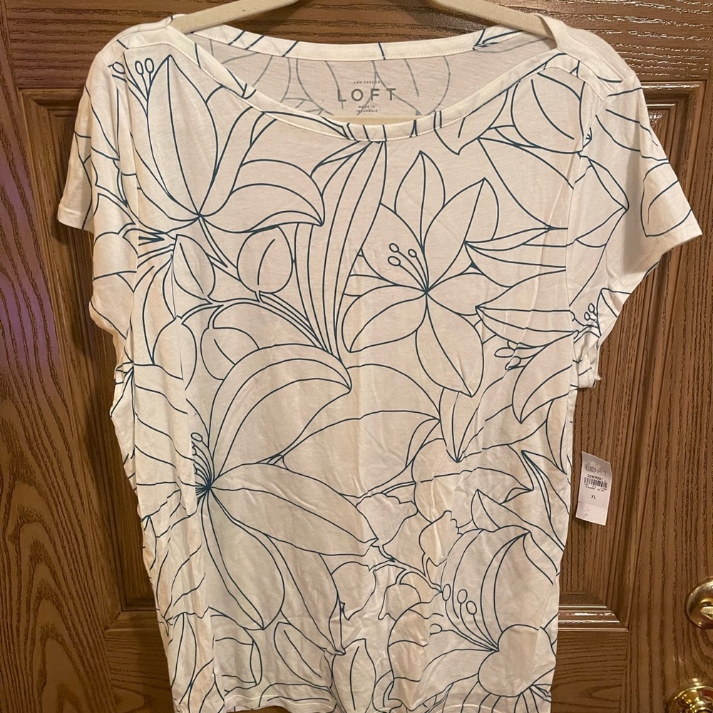 NWT Ann Taylor LOFT Tshirt size XL